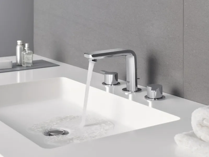 Outlet 3-Loch-Waschtischbatterie Lineare Chrom Zweigriffarmatur