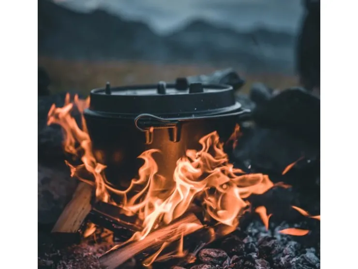 Petromax Pfannen|Töpfe<Dutch Oven Set FT9-T-Scrub Schwarz mit planem Boden 7,5 l Ø 23,9 cm